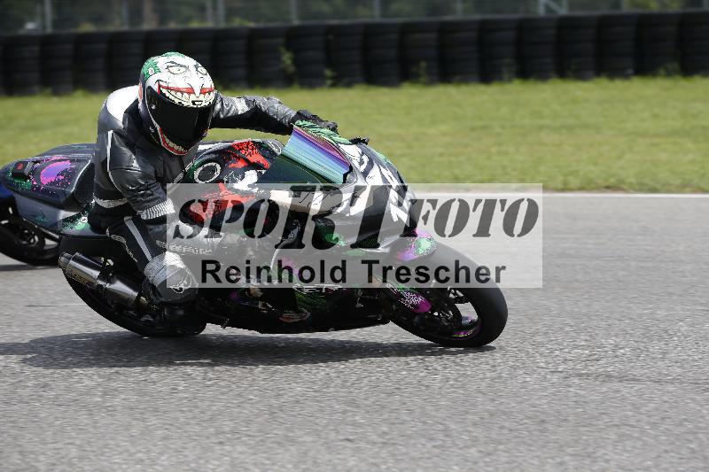 /Archiv-2024/29 12.06.2024 MOTO.CH Track Day ADR/Gruppe blau/114